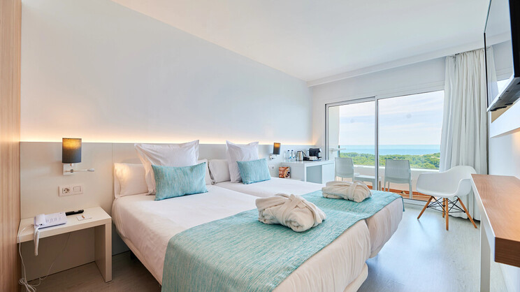 My Favourite Club Double Superior Frontal Sea View